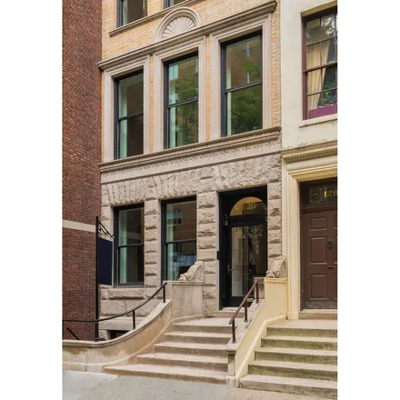 Rent this 5 bed townhouse on 130 East 71st Street in New York, NY 10021