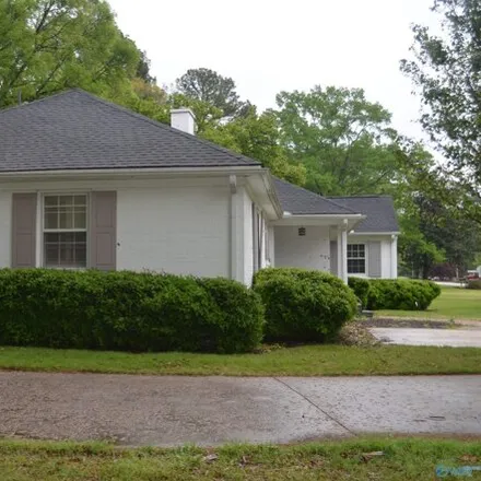 Image 4 - 1612 Stratford Rd Se, Decatur, Alabama, 35601 - House for sale