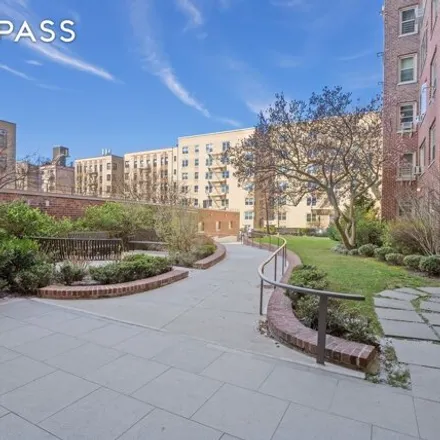 Image 7 - Cabrini Terrace, 900 West 190th Street, New York, NY 10040, USA - Apartment for sale