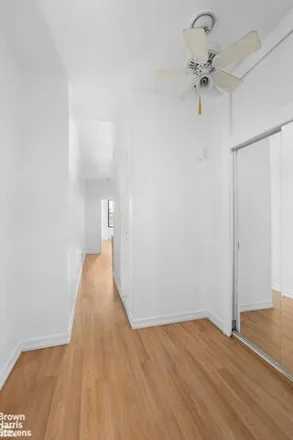 Image 4 - 108 West 17th Street, New York, NY 10011, USA - House for rent