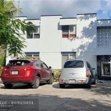 Image 1 - 5814 Northeast 4th Court, Bayshore, Miami, FL 33137, USA - Apartment for rent