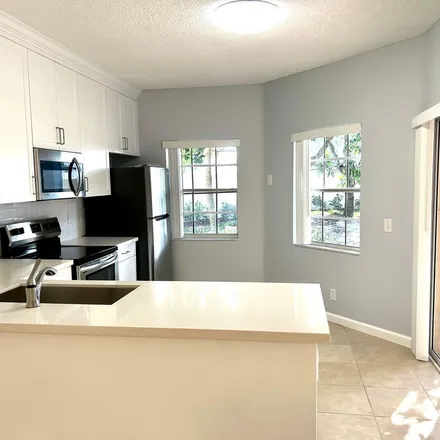 Image 6 - 6634 Via Regina, Palm Beach County, FL 33433, USA - Apartment for rent