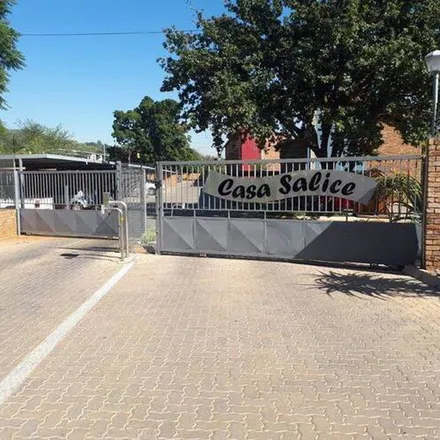 Image 1 - Willowridge High School, 518 Verkenner Avenue, Tshwane Ward 85, Pretoria, 0040, South Africa - Apartment for rent