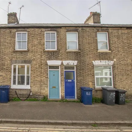 Rent this 2 bed townhouse on 20 Hope Street in Cambridge, CB1 3NA