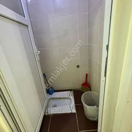 Rent this 3 bed apartment on Mevlana Caddesi in Dereboyu Caddesi, 34188 Bahçelievler