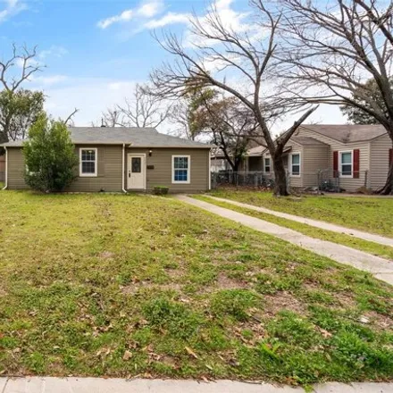 Buy this 3 bed house on 5439 Thomas Lane in River Oaks, Tarrant County