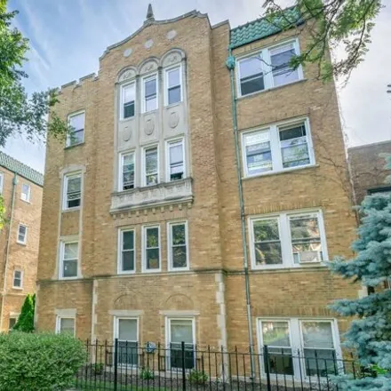 Rent this 2 bed apartment on 6414-6420 North Newgard Avenue in Chicago, IL 60626
