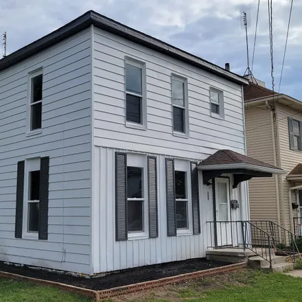 Buy this 3 bed house on 349 East Market Street in Huntington, IN 46750