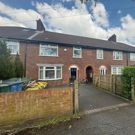 Rent this 3 bed townhouse on Newenham Crescent in Liverpool, L14 7PP