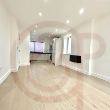 Image 2 - unnamed road, London, W3 0PL, United Kingdom - Apartment for rent