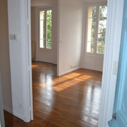 Image 2 - Era Pierre Perchey Immobilier, Rue Roger Salengro, 42300 Roanne, France - Apartment for rent