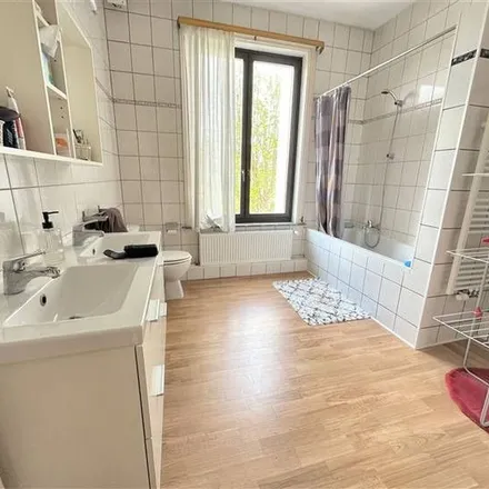 Rent this 1 bed apartment on Avenue Sainte-Alix - Sinte-Aleidislaan 55 in 1150 Woluwe-Saint-Pierre - Sint-Pieters-Woluwe, Belgium
