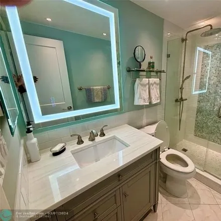 Image 7 - 2753 Grace Drive, Harbor Heights, Fort Lauderdale, FL 33316, USA - Condo for sale