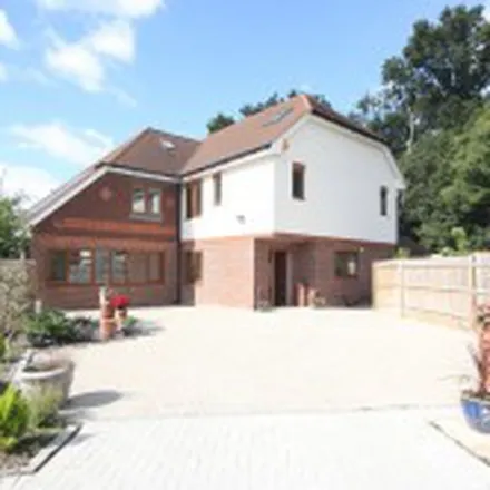 Rent this 2 bed apartment on Farmhouse Close in Woking, GU22 8LR
