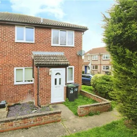Image 1 - Paget Close, Needham Market, IP6 8XF, United Kingdom - Townhouse for sale