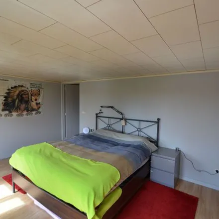 Rent this 2 bed apartment on Stationsplein 29 in 9990 Maldegem, Belgium