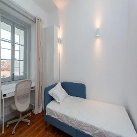 Rent this 1 bed apartment on Airbnb in Rua do Carrião, 1150-251 Lisbon