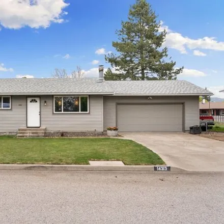 Buy this 3 bed house on 14313 East Sharp Avenue in Spokane Valley, WA 99216