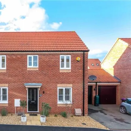 Buy this 3 bed duplex on York Road in Bourne, PE10 0ZF