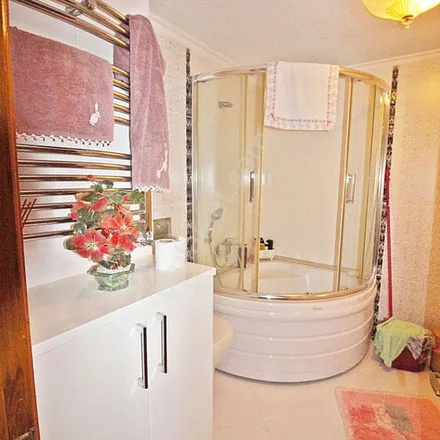 Rent this 3 bed apartment on Fabrina in Bâlipaşa Caddesi, 34080 Fatih