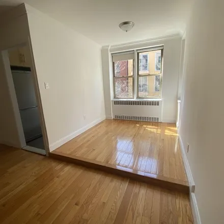 Rent this 1 bed apartment on 345 East 62nd Street in New York, NY 10065