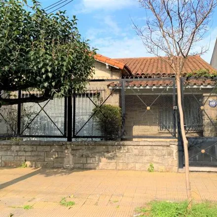 Rent this 2 bed house on Juan Florio 2961 in Partido de La Matanza, 1754 San Justo