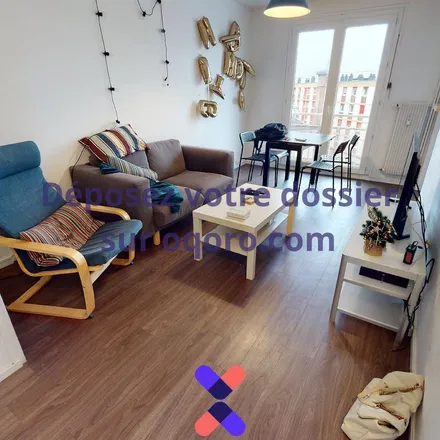 Rent this 3 bed apartment on 12 Rue Brisout de Barneville in 76100 Rouen, France