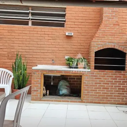 Buy this 5 bed house on Rua Pinheiro Guimarães 70 in Botafogo, Rio de Janeiro - RJ