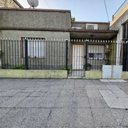 Buy this 3 bed house on Jujuy 1319 in Quilmes Este, B1878 FDC Quilmes