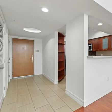 Image 2 - 1240 Sherbourn Unit 205, Los Angeles, California, 90035 - House for rent