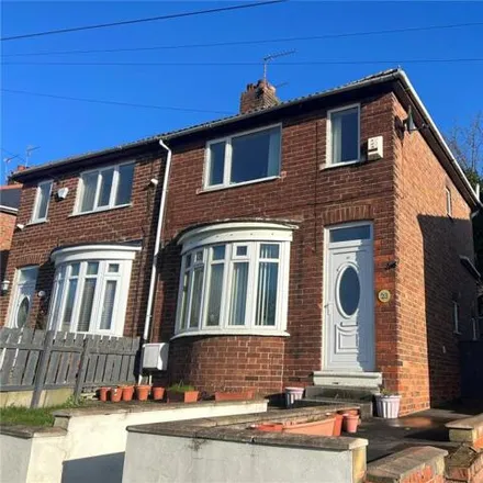 Buy this 2 bed duplex on Brentford Road in Stockton-on-Tees, TS20 2DW