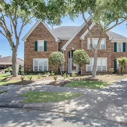 Buy this 5 bed house on 2199 Tipperary Drive in Pearland, TX 77581