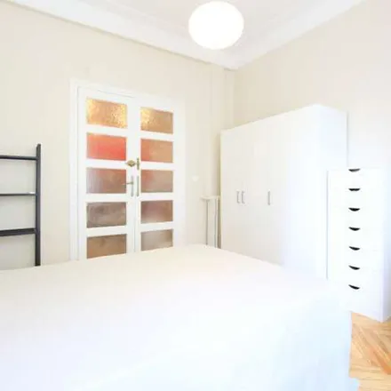 Image 2 - SelfBank, Calle de Serrano, 120, 28006 Madrid, Spain - Apartment for rent