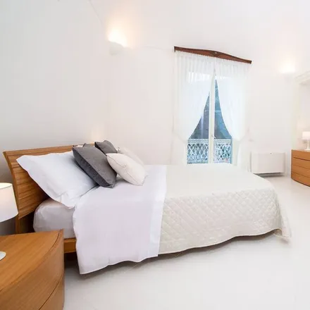 Rent this 4 bed house on 84011 Amalfi SA