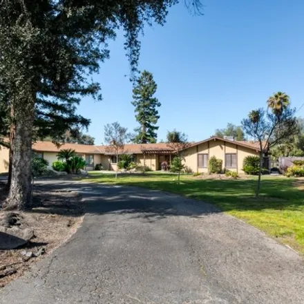 Image 5 - 5254 West Lamona Avenue, Fresno, CA 93722, USA - House for sale