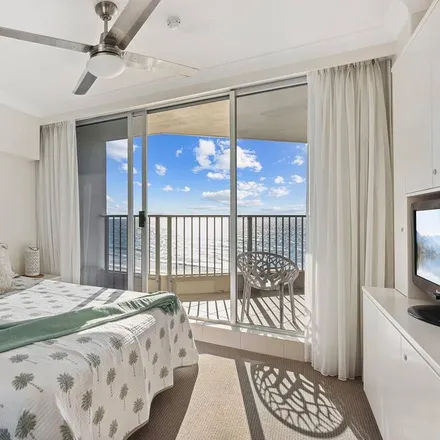 Rent this 3 bed apartment on Main Beach QLD 4215