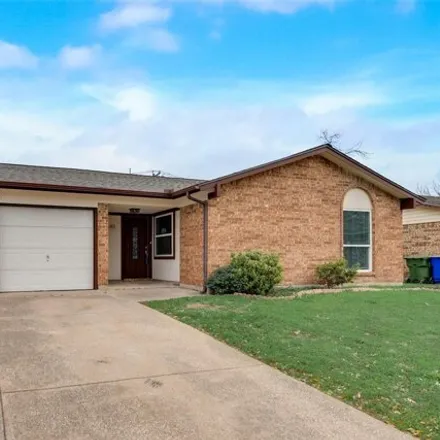Buy this 3 bed house on 6548 Old Mill Circle in Watauga, TX 76148