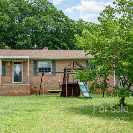 Buy this 3 bed house on 401 White Jenkins Road in Gastonia, NC 28016