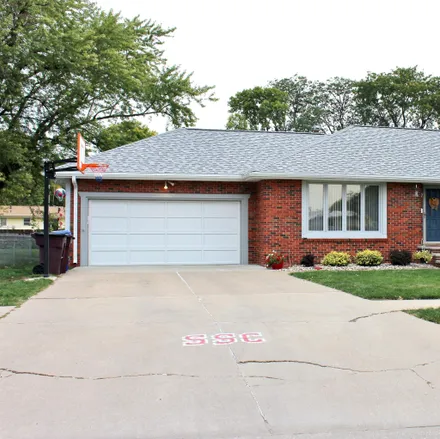 Image 2 - 509 East 32nd Street, South Sioux City, NE 68776, USA - House for sale