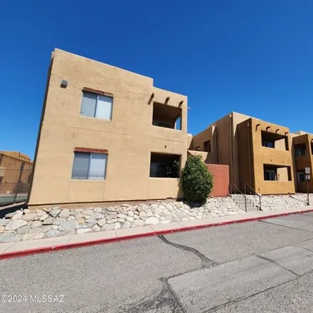 Rent this 2 bed condo on Casa Club Condominiums in 1810 East Blacklidge Drive, Tucson