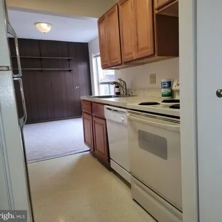 Image 9 - 7710 Hanover Parkway, Greenbelt, MD 20770, USA - Condo for sale