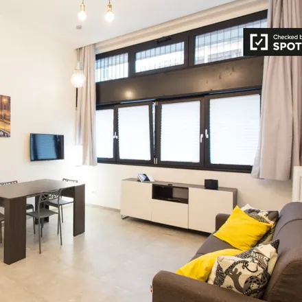 Rent this studio apartment on Via Luigi Caroli in 3, 20128 Milan MI