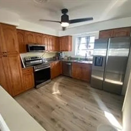 Rent this 2 bed house on Hollywood in FL, US