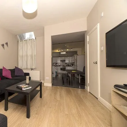 Rent this 7 bed townhouse on 19 Fortuna Grove in Manchester, M19 2BP