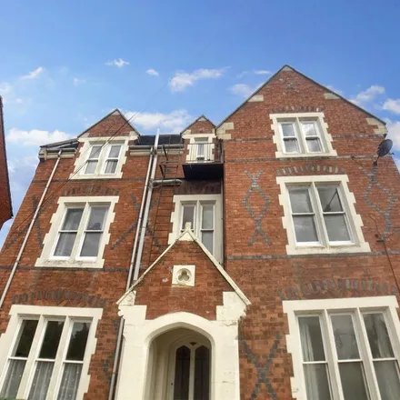 Rent this 1 bed apartment on Rectory Gardens in Worcester, WR2 5NH