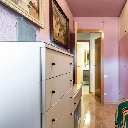 Rent this 4 bed room on Carrer de Huelva in 124, 08020 Barcelona