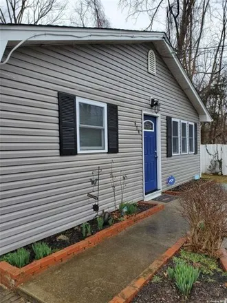 Rent this 3 bed house on 616 Provost Avenue in Brookhaven, North Bellport