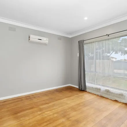 Image 5 - Wandsworth Avenue, Deer Park VIC 3023, Australia - Apartment for rent