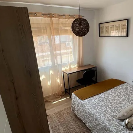 Rent this 3 bed room on Plaza de Miraflores in 3, 29011 Málaga