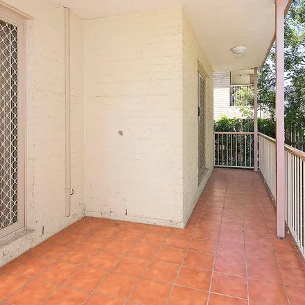 Image 3 - 195 Juliette Street, Greenslopes QLD 4120, Australia - Apartment for rent